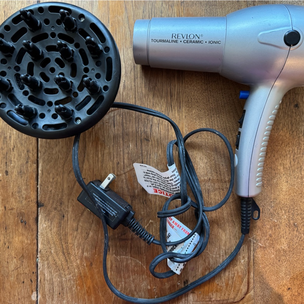 Revlon Silver Hair Dryer with Diffuser